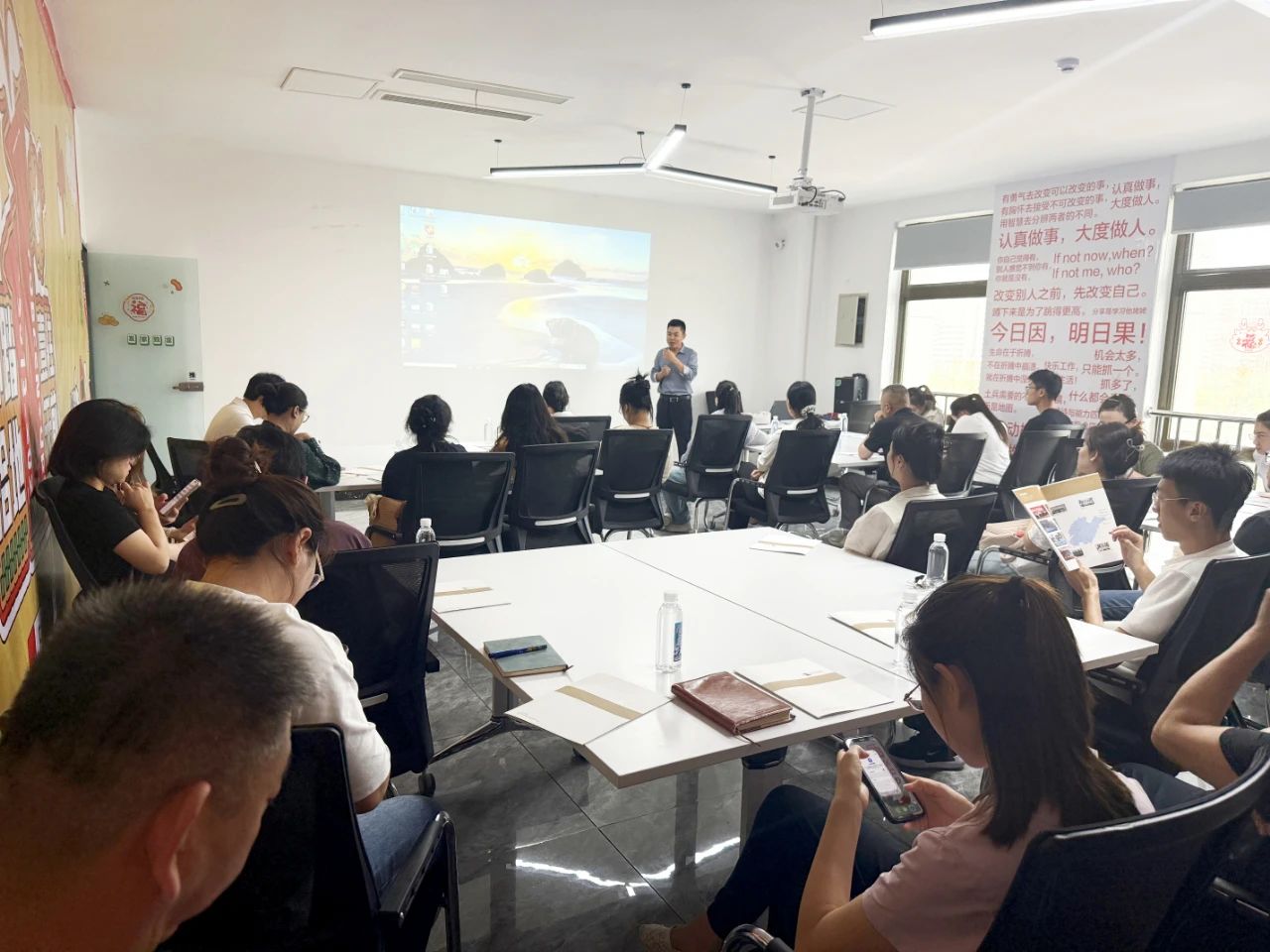 智联数字外贸沙龙峰会龙口站圆满成功--中小企业数字化突围全攻略!